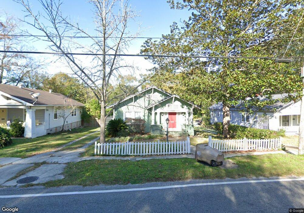 2008 Old Shell Rd, Mobile, AL 36607 - photo 1