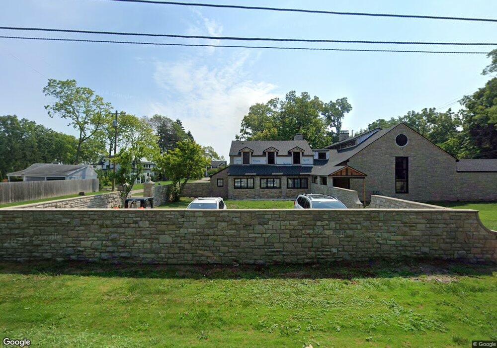 19815 Parke Ln, Grosse Ile, MI 48138 - photo 1