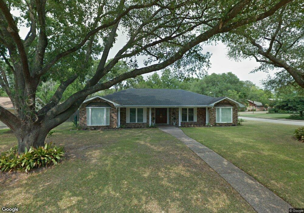 602 N Hickory St, Tomball, TX 77375 - photo 1