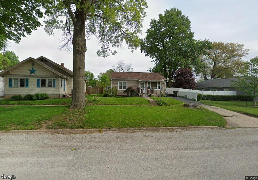 608 Marion Ave, Mattoon, IL 61938 - photo 1