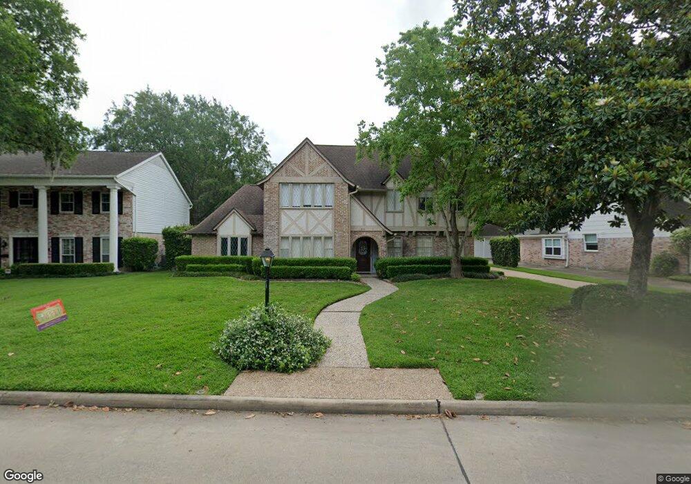 314 Yorkchester Dr, Houston, TX 77079 - photo 1