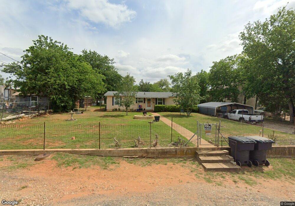 505 W Park St, Fredericksburg, TX 78624 - photo 1