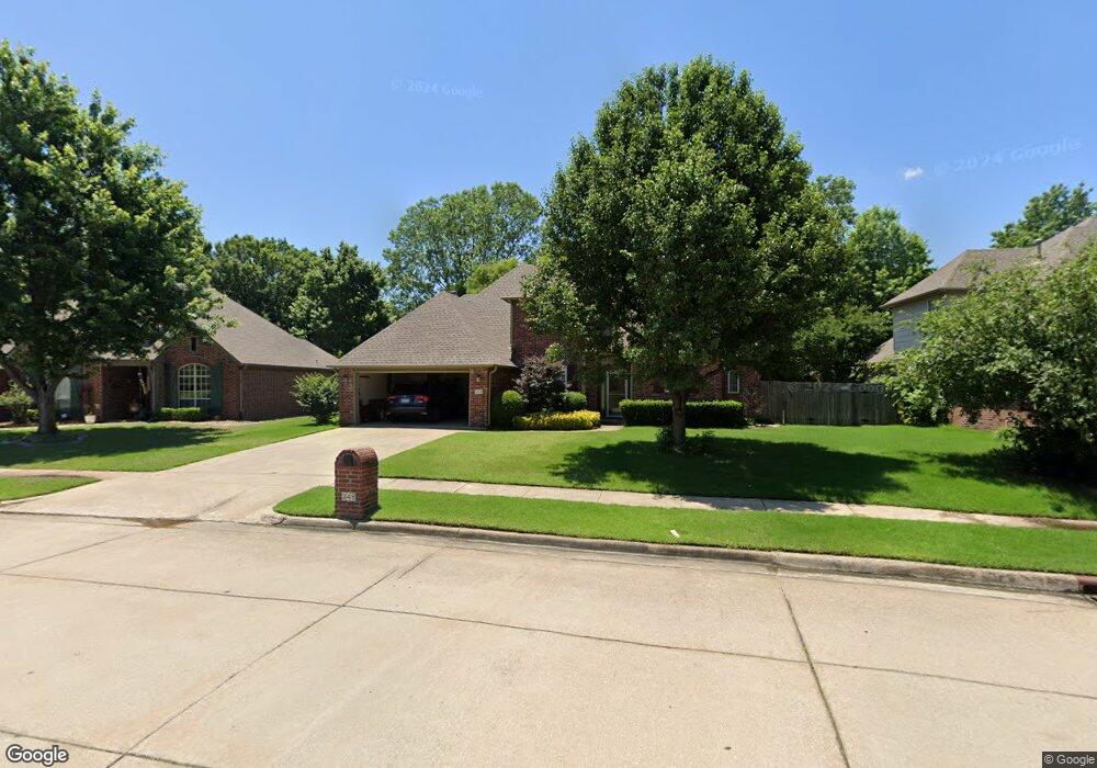 348 N Butternut Ave, Broken Arrow, OK 74012 - photo 1