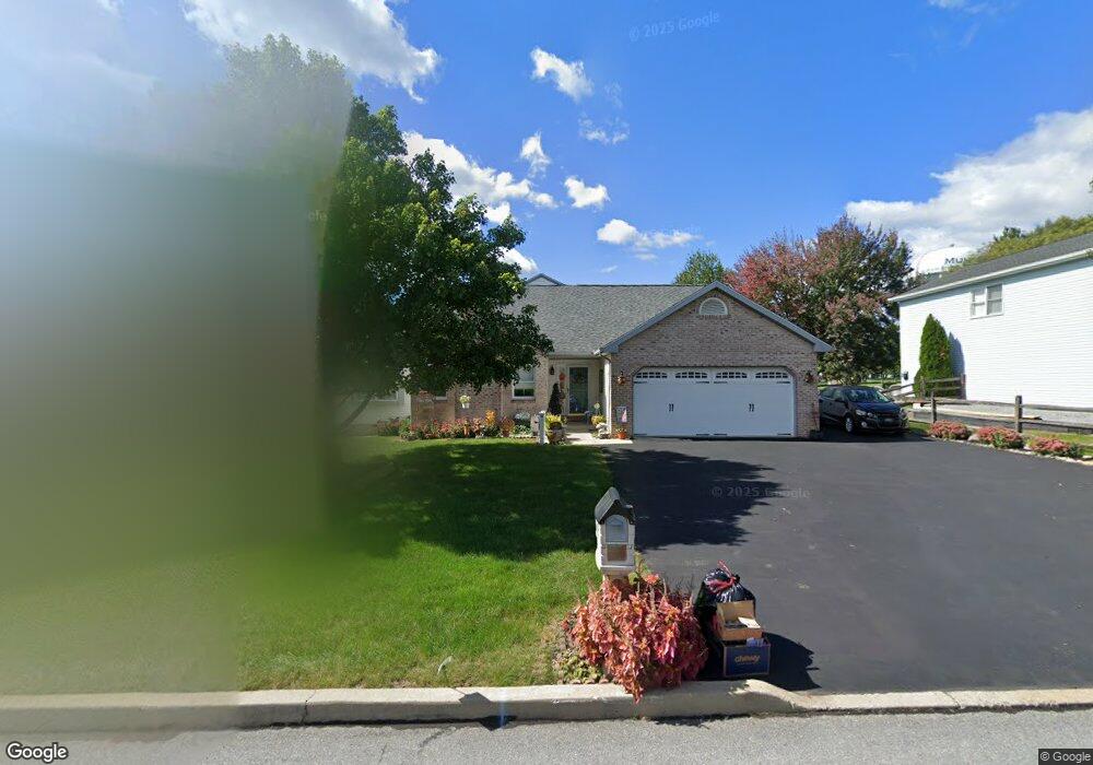 4208 Stoudts Ferry Bridge Rd, Reading, PA 19605 - photo 1