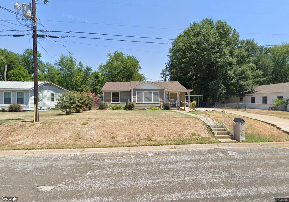 903 Leach St, Kilgore, TX 75662 - photo 1