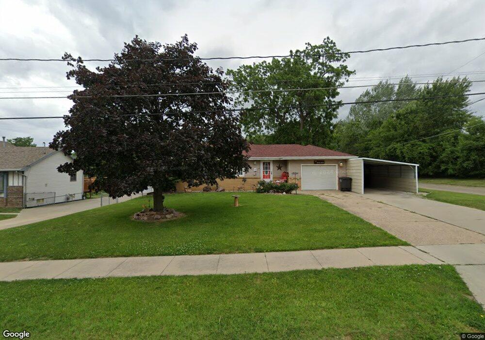 3700 SE 8th St, Des Moines, IA 50315 - photo 1