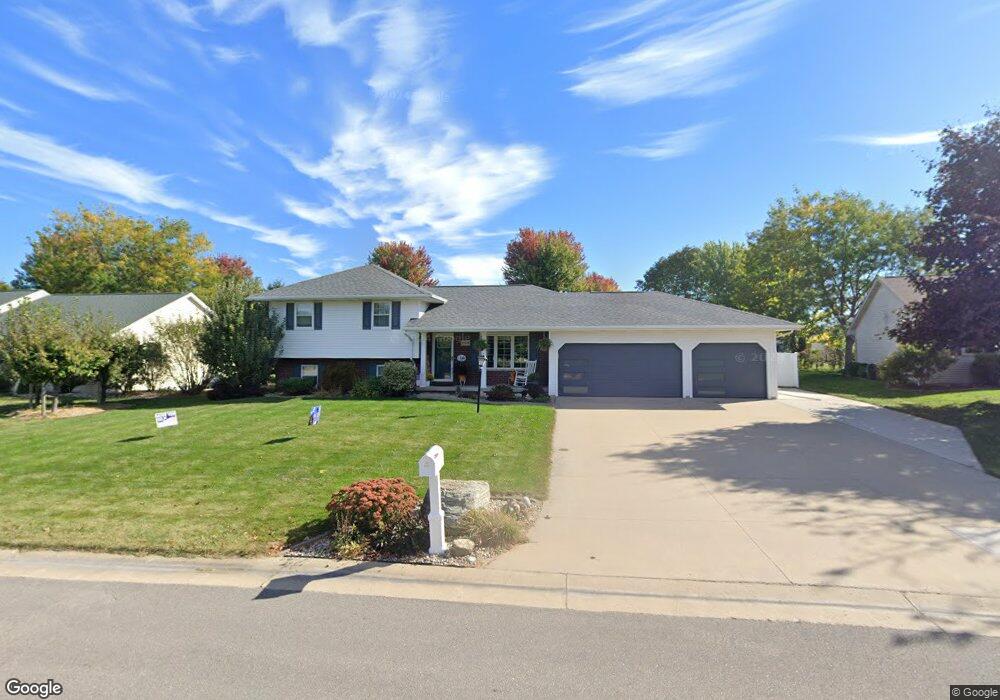 N9466 Sara Ln, Appleton, WI 54915 - photo 1