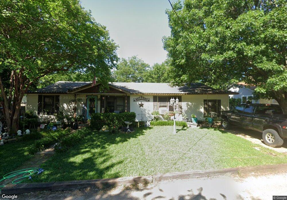 1111 Gatrix Ave, Cleburne, TX 76033 - photo 1