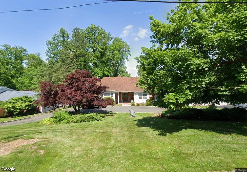 19 Winthrop Rd, Short Hills, NJ 07078 - photo 1