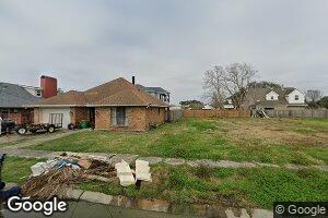 8309 Fairfax Dr, Chalmette, LA 70043