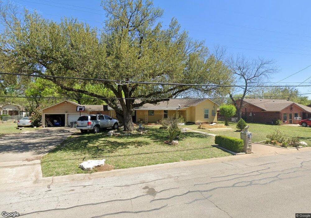 306 Glen Rose Ave, Cleburne, TX 76033 - photo 1