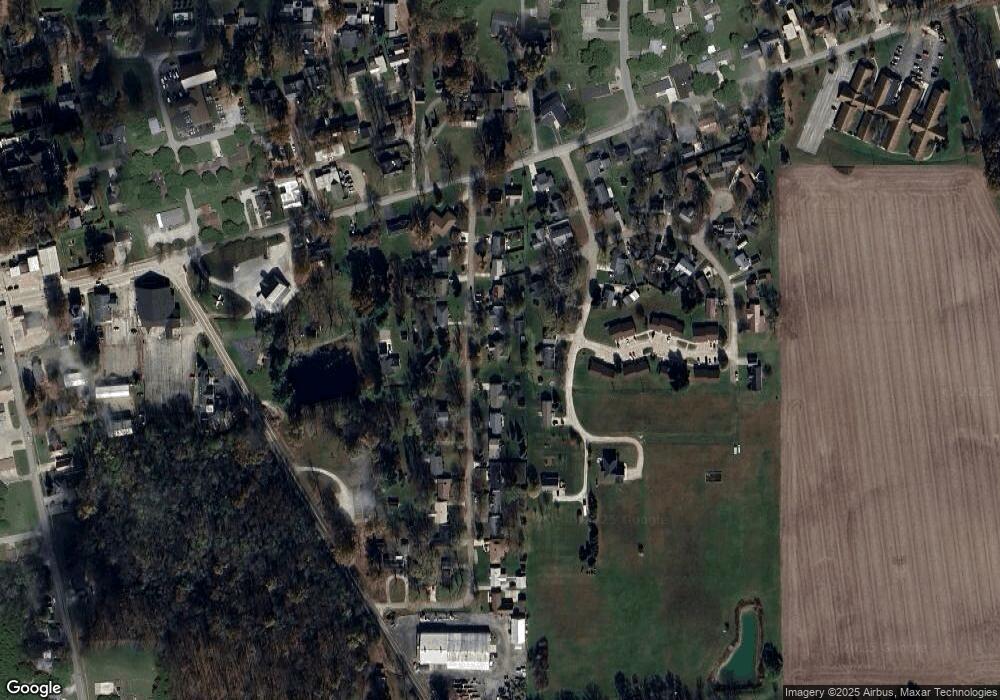 204 Elm Dr, Covington, IN 47932 - photo 1