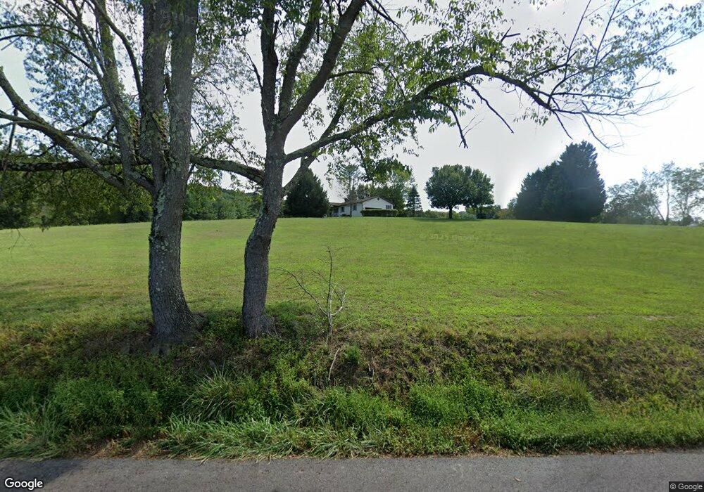 1478 Highland Ridge Rd, Berkeley Springs, WV 25411 - photo 1