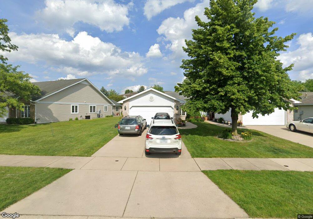 933 Blue Jay Way, Dyer, IN 46311 - photo 1