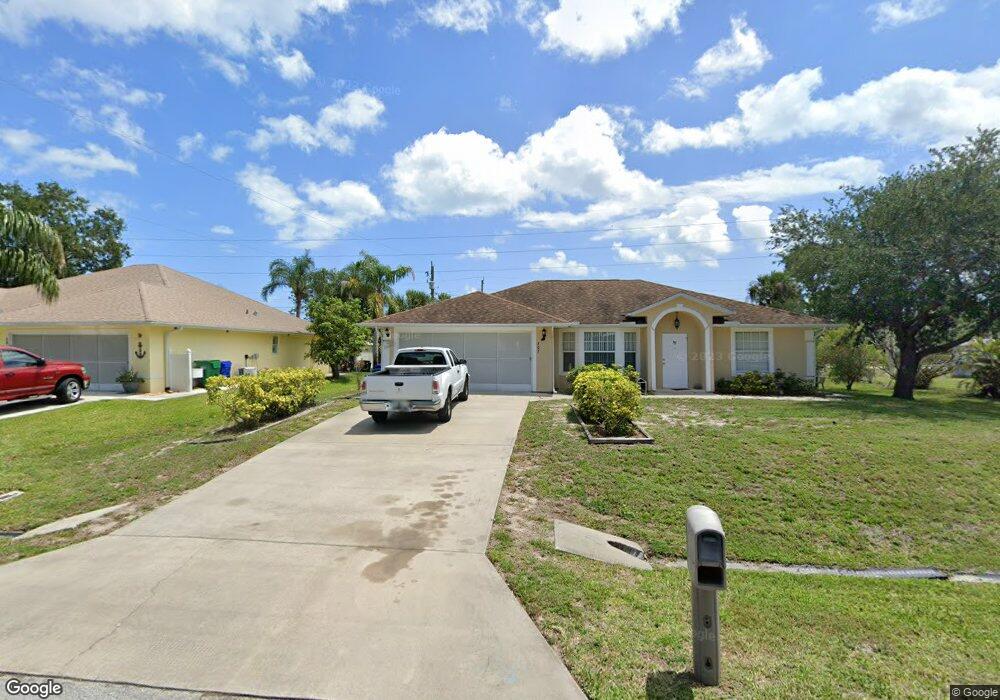 207 Columbus St, Sebastian, FL 32958 - photo 1
