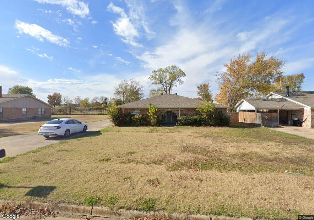 6529 Amundson Rd unit Right, North Richland Hills, TX 76182 - photo 1