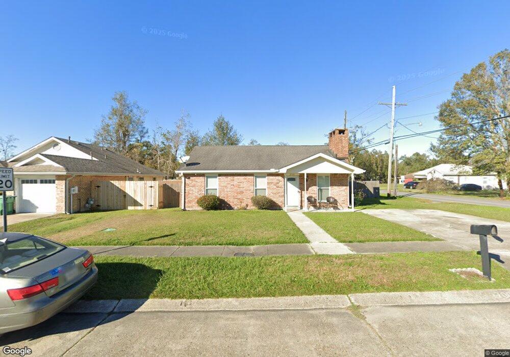 2700 Laurie Ln, Marrero, LA 70072 - photo 1
