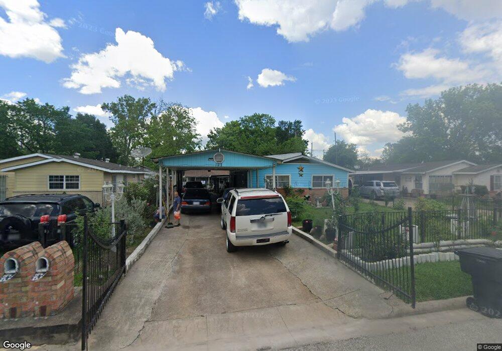 122 Ishmeal St, Houston, TX 77076 - photo 1