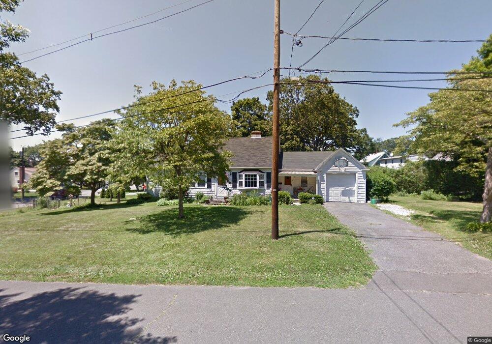 2 Victory Ct, Norwalk, CT 06855 - photo 1