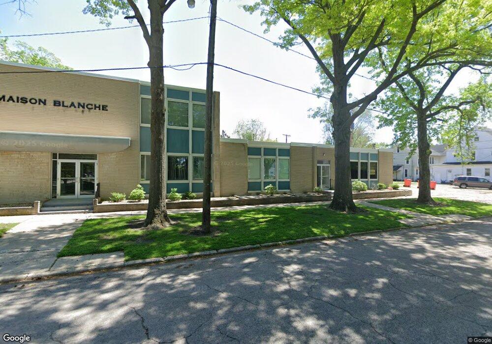 1521 Wabash Ave, Mattoon, IL 61938 - photo 1