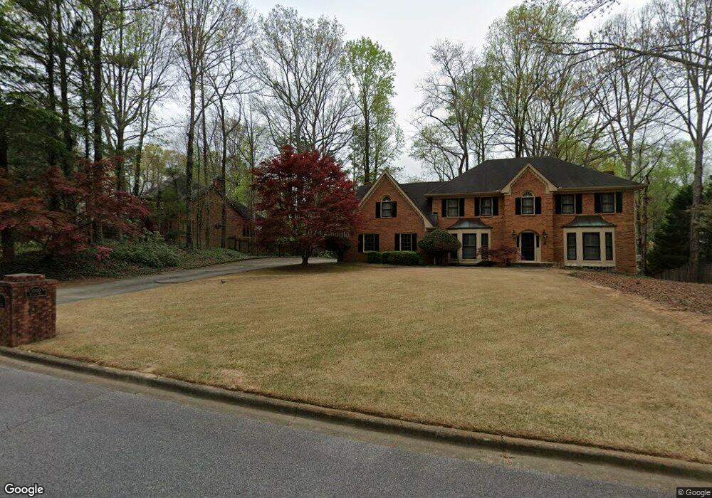 12120 Willow Run Rd, Roswell, GA 30075 - photo 1