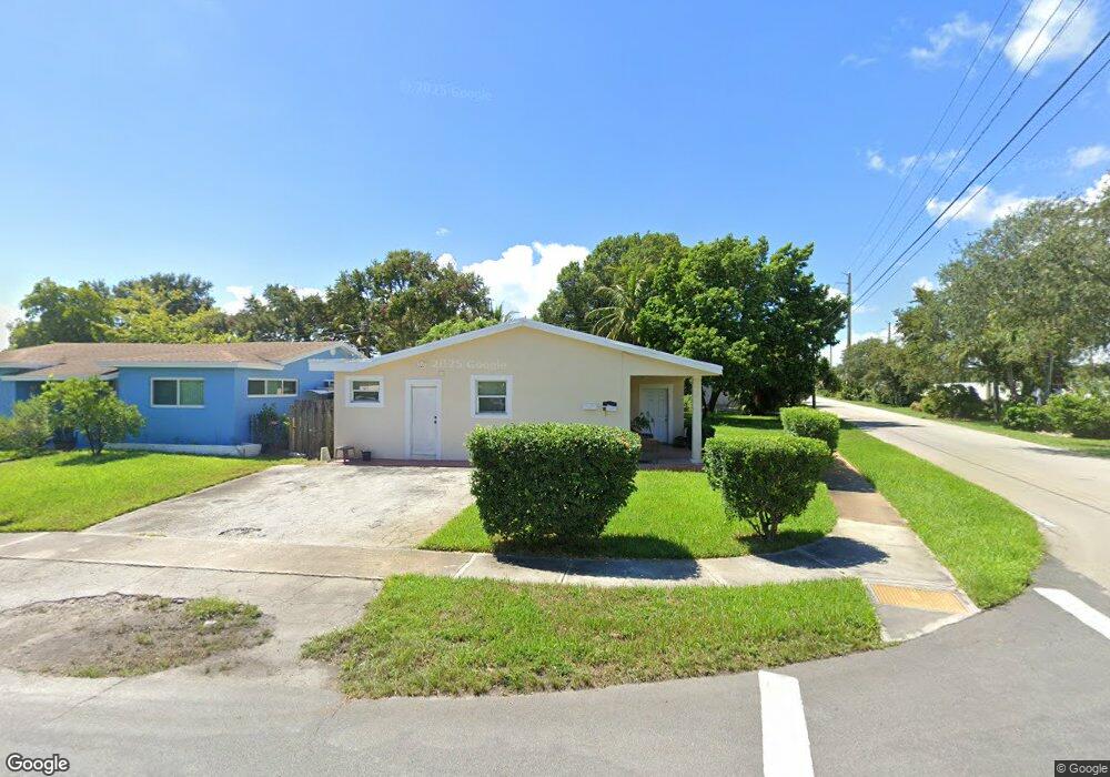 291 SW 8th St, Dania, FL 33004 - photo 1