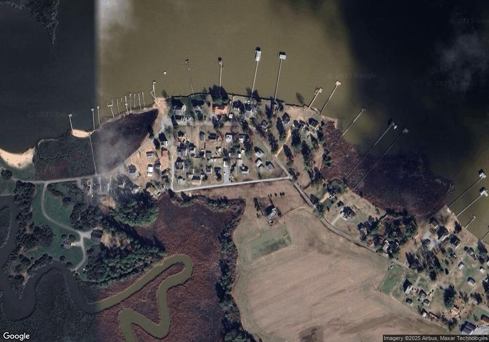 154 Mayfly Dr, Dunnsville, VA 22454 - photo 1