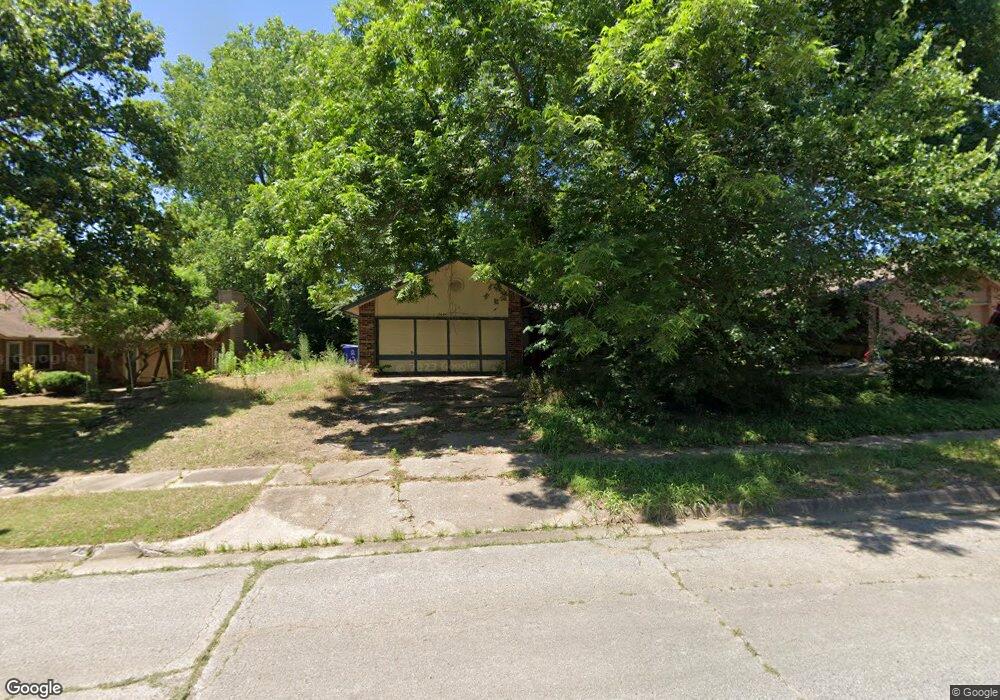 5604 S Ironwood Ave, Broken Arrow, OK 74011 - photo 1