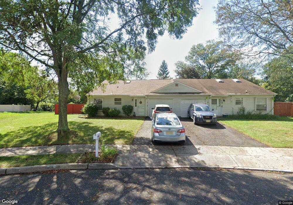 72 Pebble Rd, East Windsor, NJ 08520 - photo 1