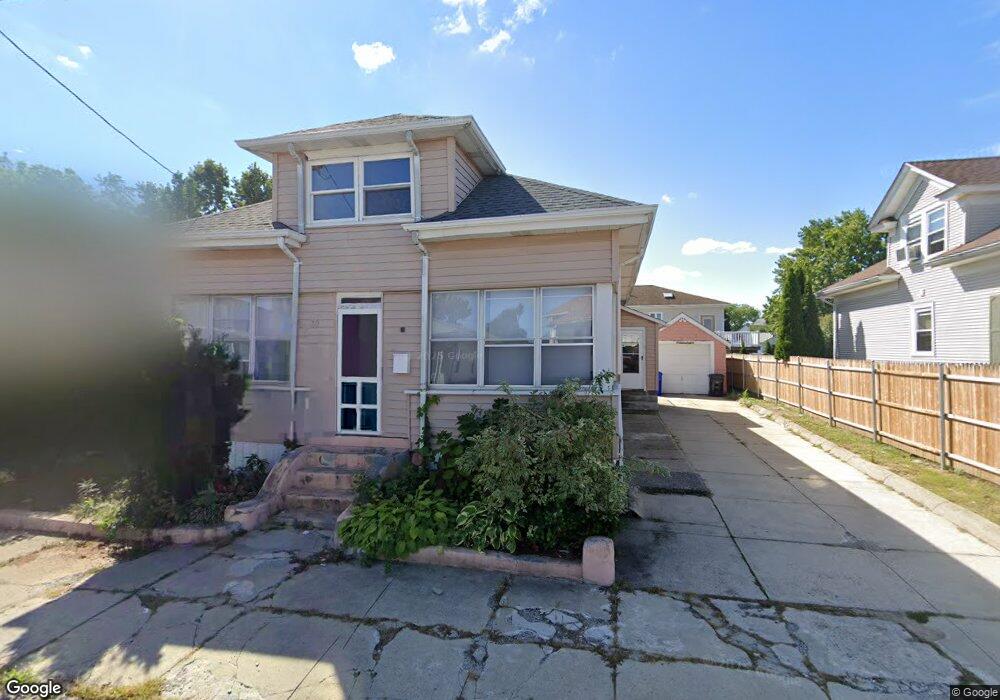 30 Finch Ave, Pawtucket, RI 02860 - photo 1