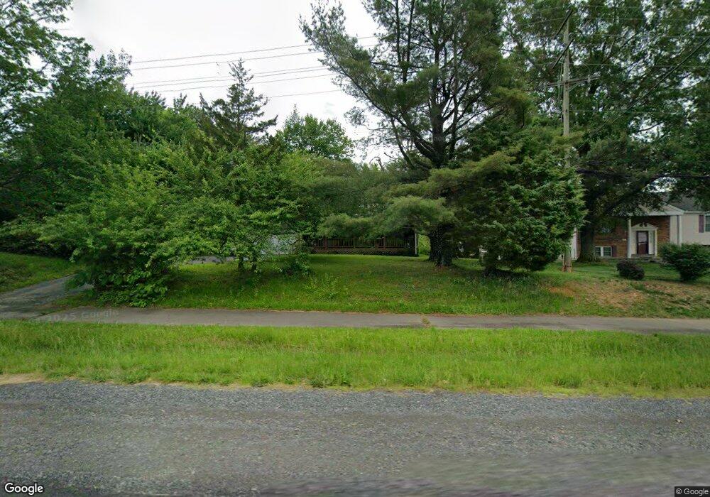 5001 Ox Rd, Fairfax, VA 22030 - photo 1