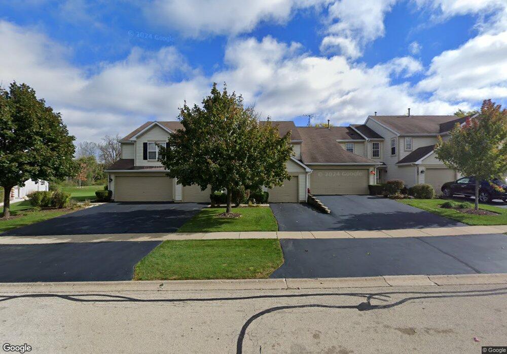 1066 Horizon Rdg Dr, Lake In the Hills, IL 60156 - photo 1