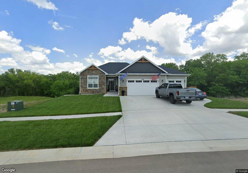 4326 SW Lakeside Dr, Topeka, KS 66610 - photo 1