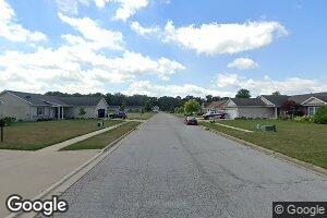 25 Parkview Dr, Eureka, IL 61530
