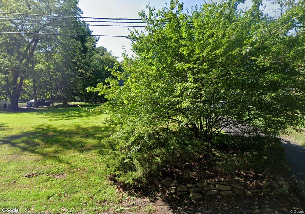 5913 Stovers Mill Rd, Doylestown, PA 18902 - photo 1