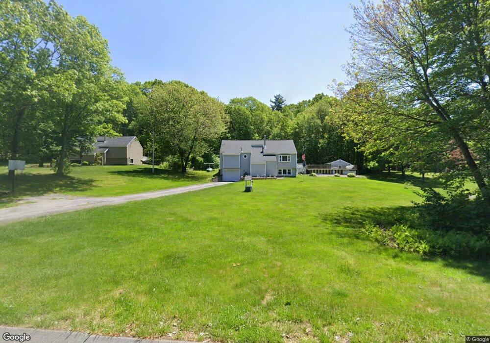 56 Redfield Cir, Derry, NH 03038 - photo 1