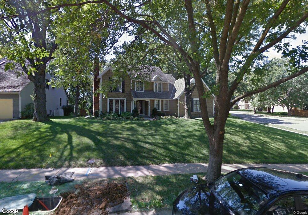 8002 Mullen Rd, Lenexa, KS 66215 - photo 1