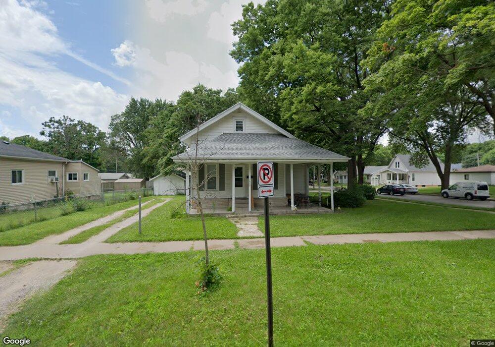 1502 1st St SW, Cedar Rapids, IA 52404 - photo 1