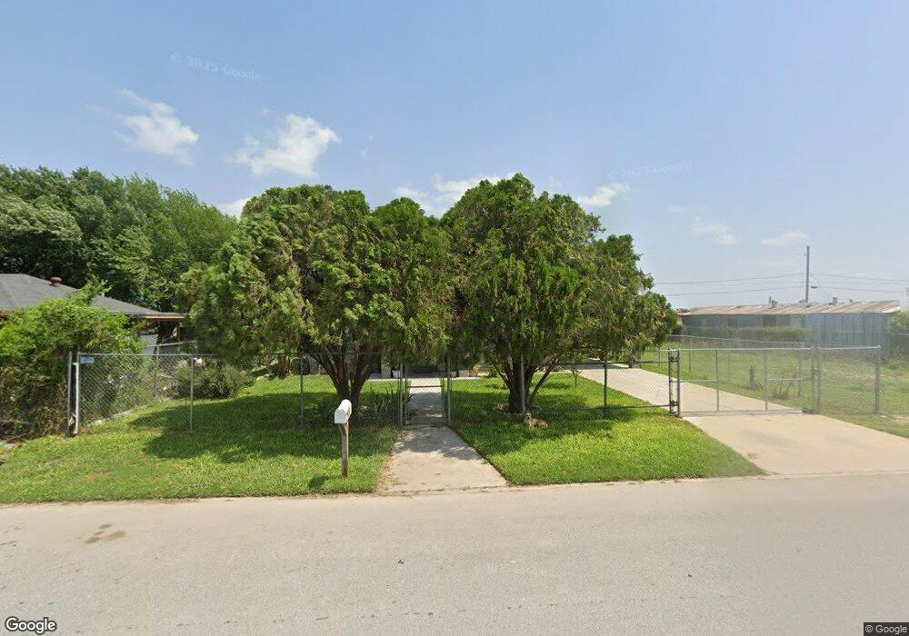 430 King James Dr, Alamo, TX 78516 - photo 1