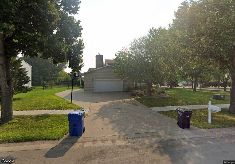 2901 Maple St N, Fargo, ND 58102 - photo 1