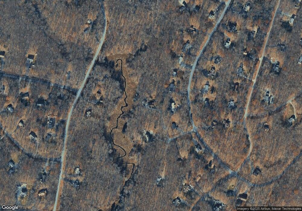 105 Arbutus Ct, Milford, PA 18337 - photo 1