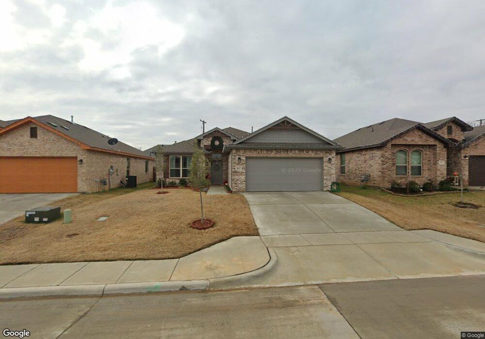 513 Adams Ct, Weatherford, TX 76085 - photo 1