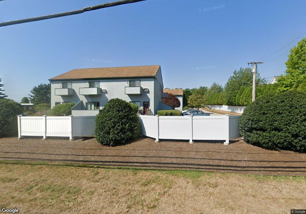 661 Metacom Ave unit 21, Bristol, RI 02809 - photo 1