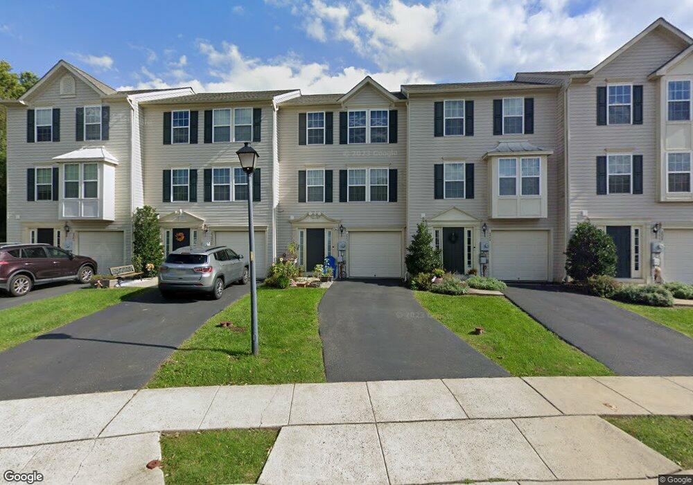 2503 Orchard View Rd unit 25F, Reading, PA 19606 - photo 1