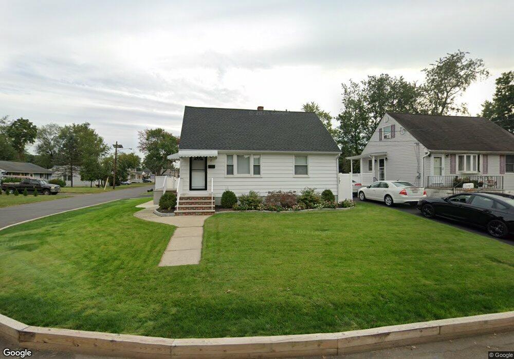 2 Grandview Ave, Middlesex, NJ 08846 - photo 1