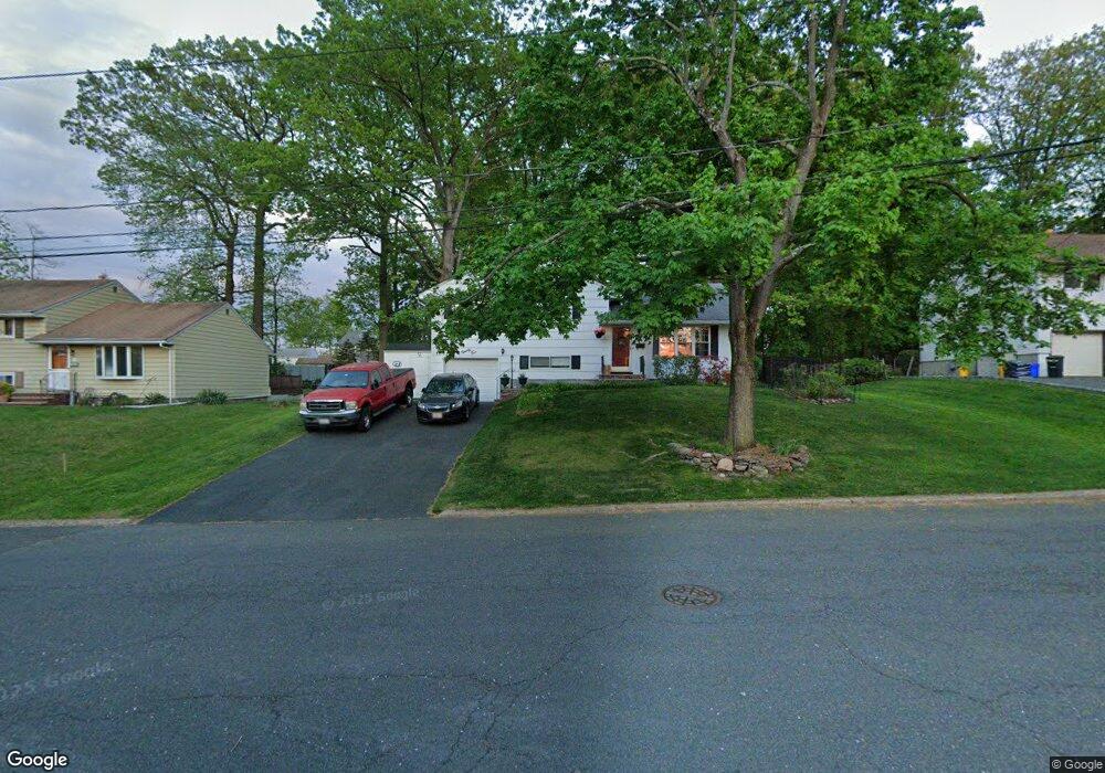 92 Oak Dr, Cedar Grove, NJ 07009 - photo 1