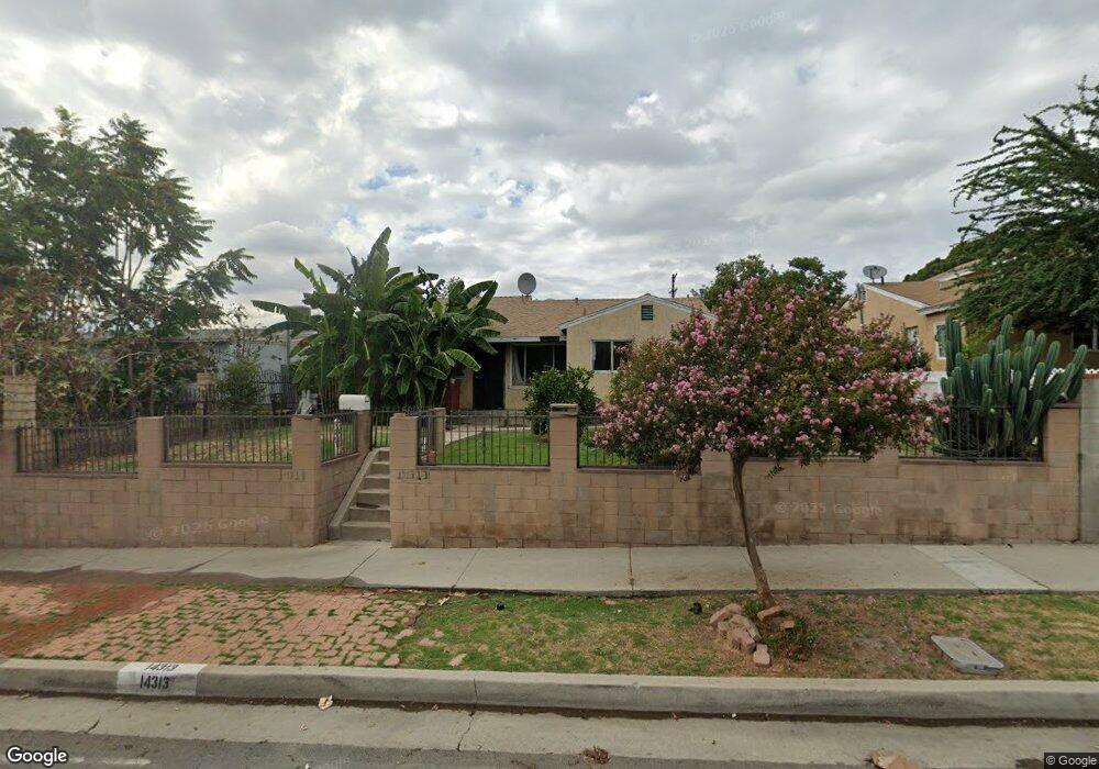 14313 Hubbard St, Sylmar, CA 91342 - photo 1