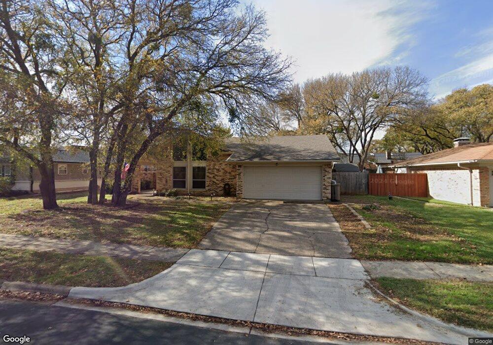 2905 Ridgewood Dr, Hurst, TX 76054 - photo 1