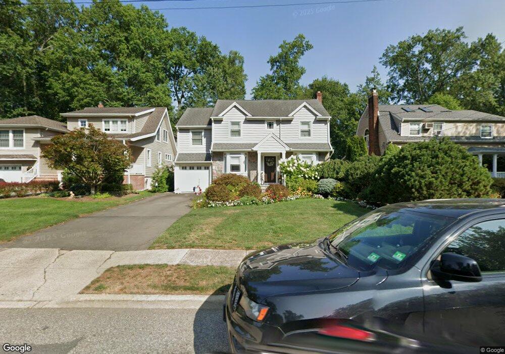 724 Elm Ave, River Edge, NJ 07661 - photo 1