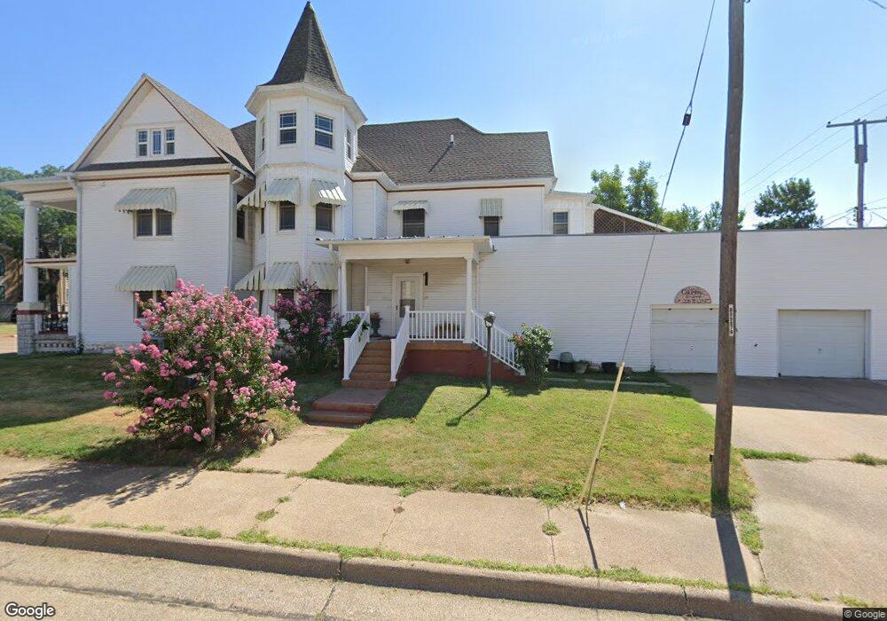 200 S 17th St, Parsons, KS 67357 - photo 1